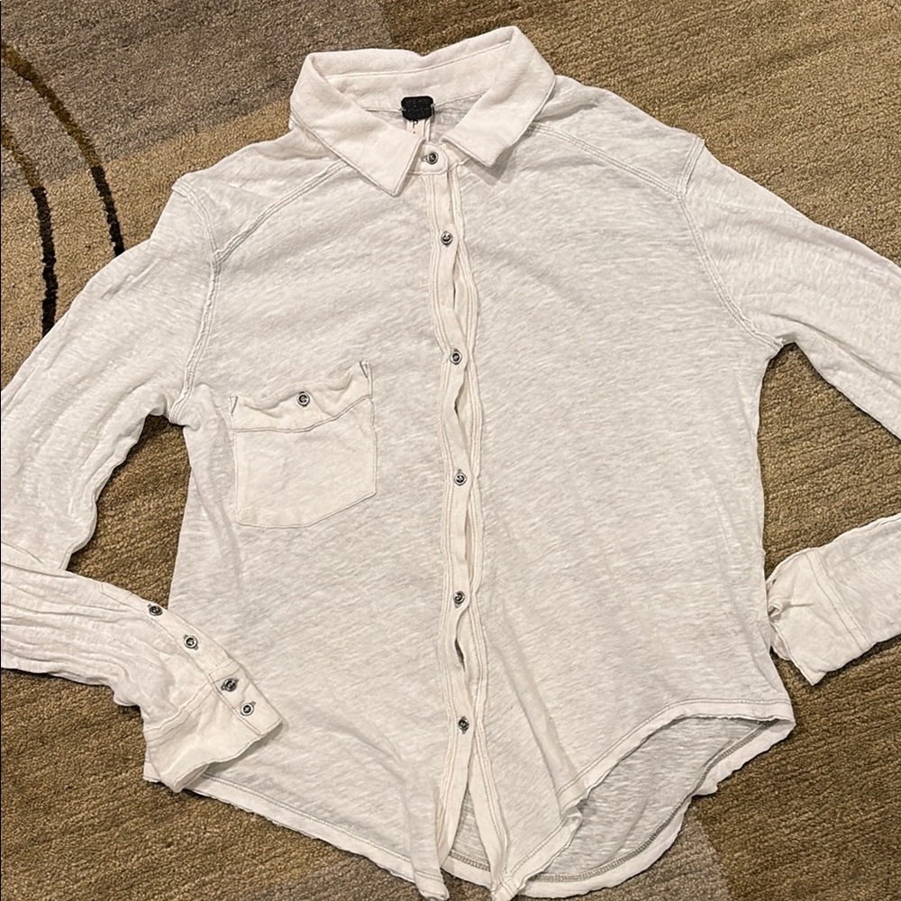 ~We the Free~ White Linen/Cotton Button-Up Shirt